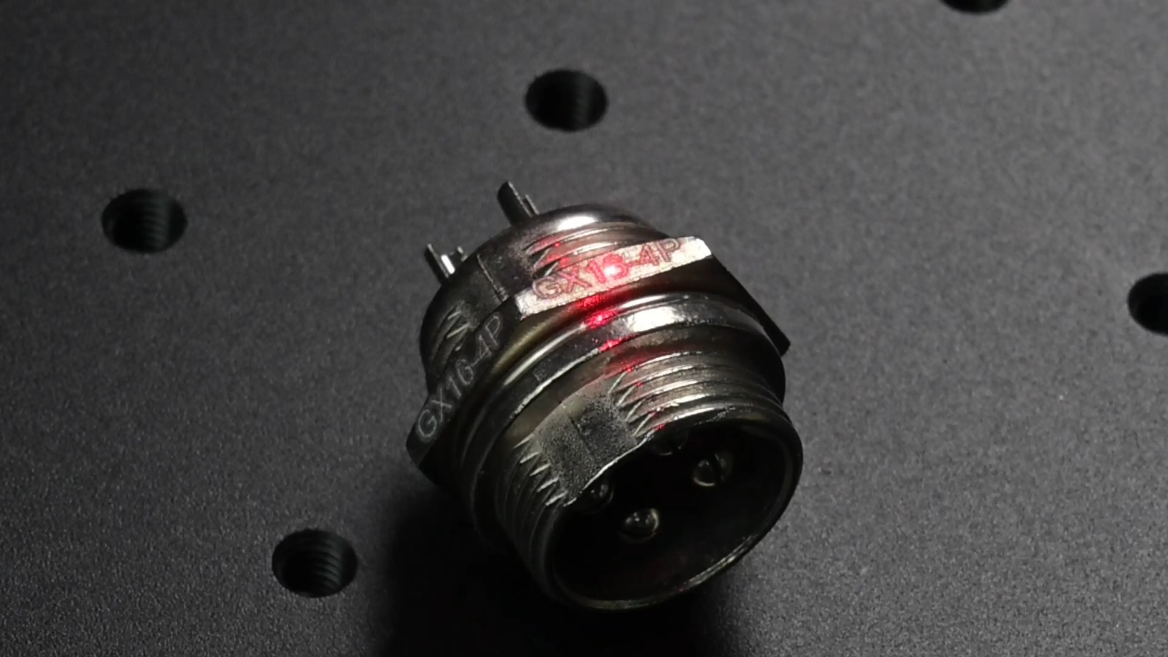 4‑pin aviation connector engraving